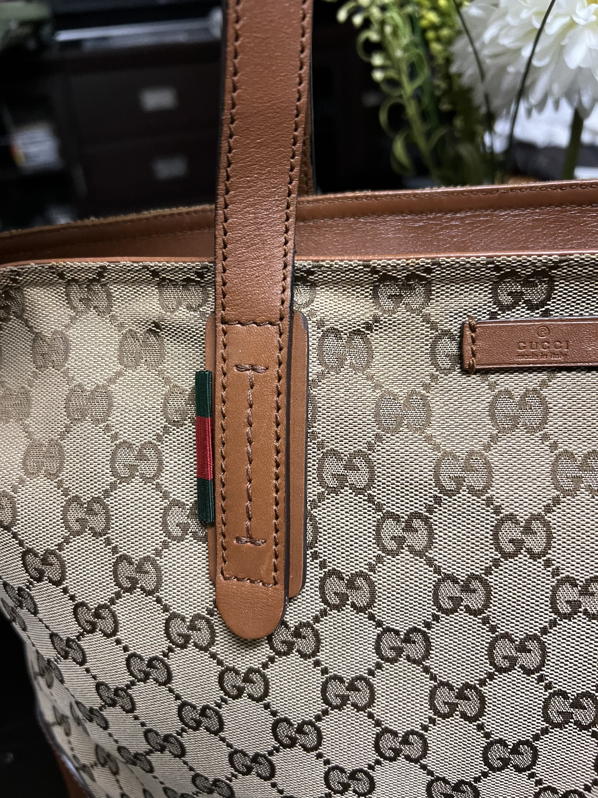 AUTHENTIC GUCCI TOTE - photo 2