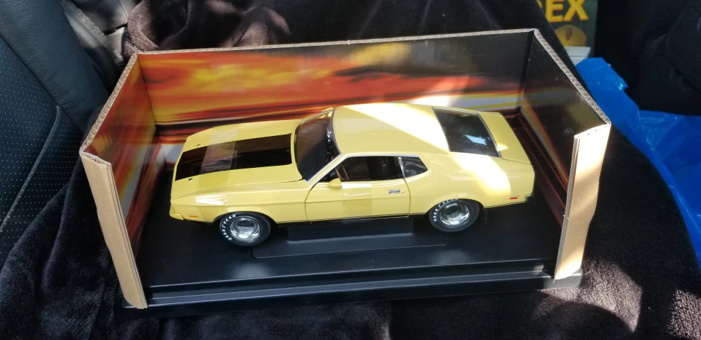 Gone in  60 Seconds,  die cast 1973 Mustang Mach 1 . image indicator(3)