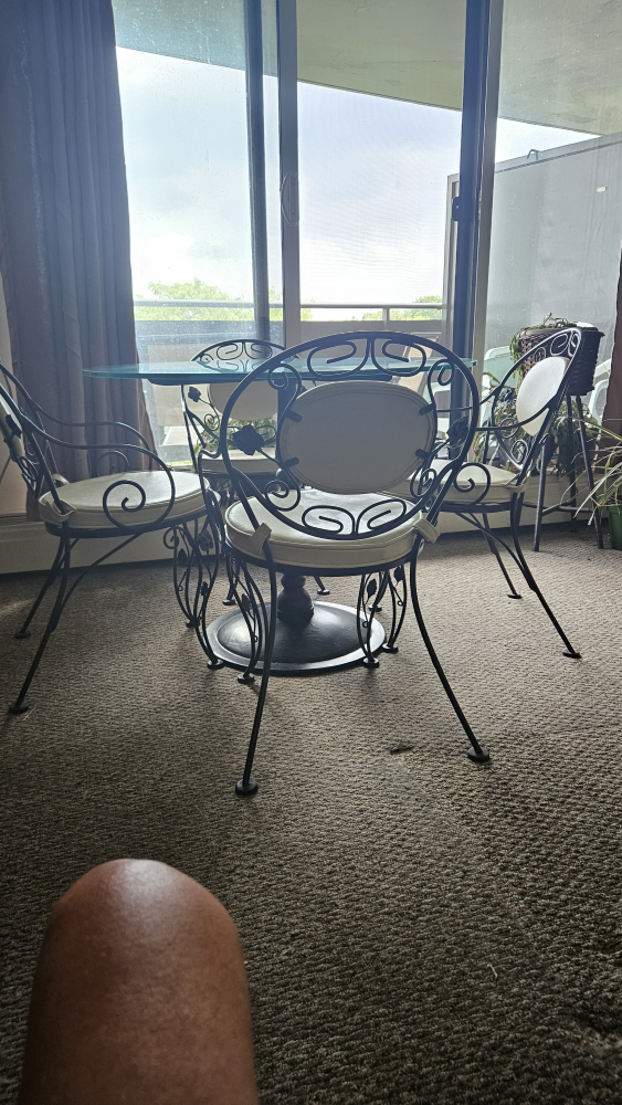 Beautiful Glass dining, room table chairs. - photo 3