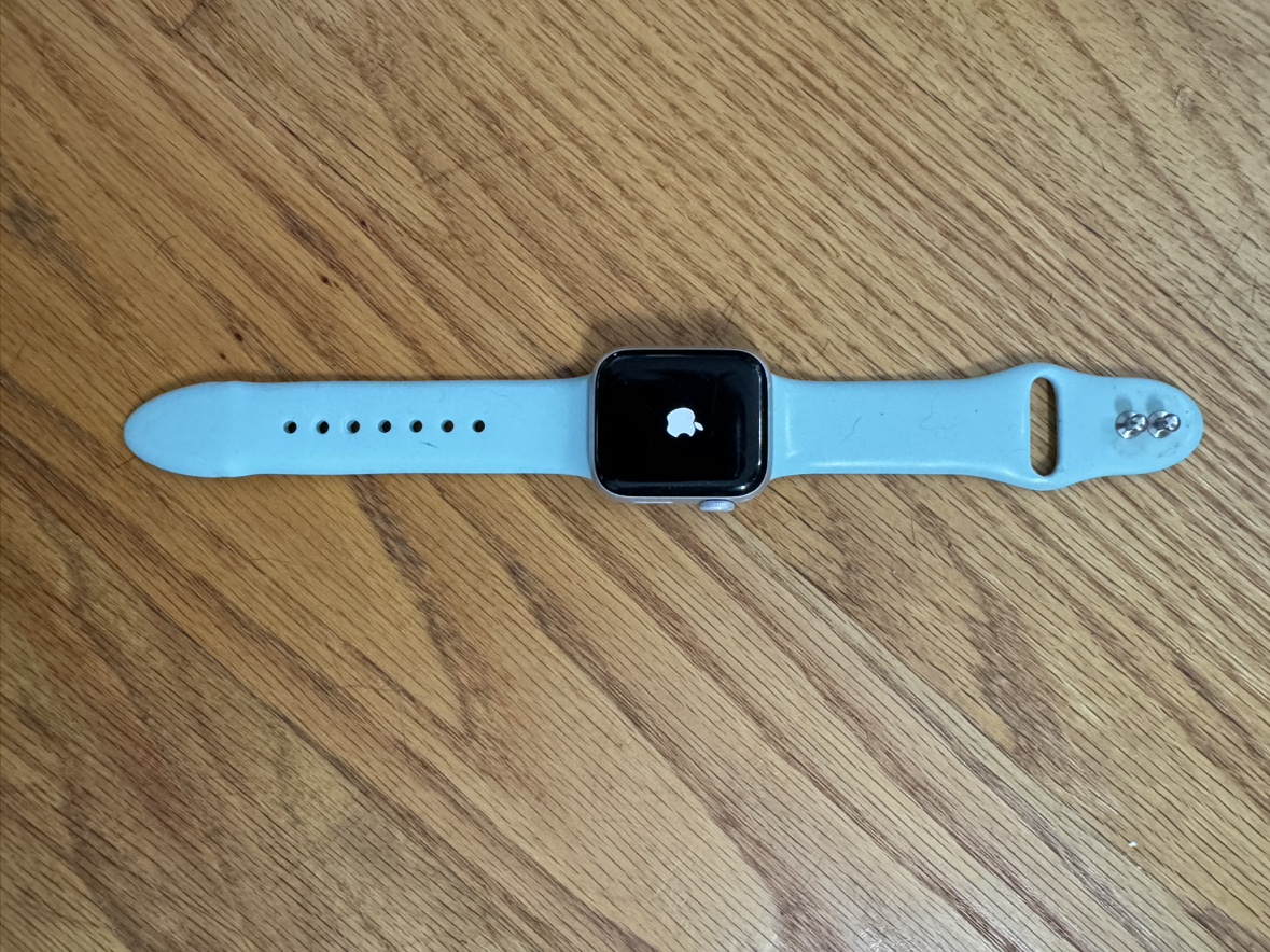 Apple Watch Series 5 (GPS)