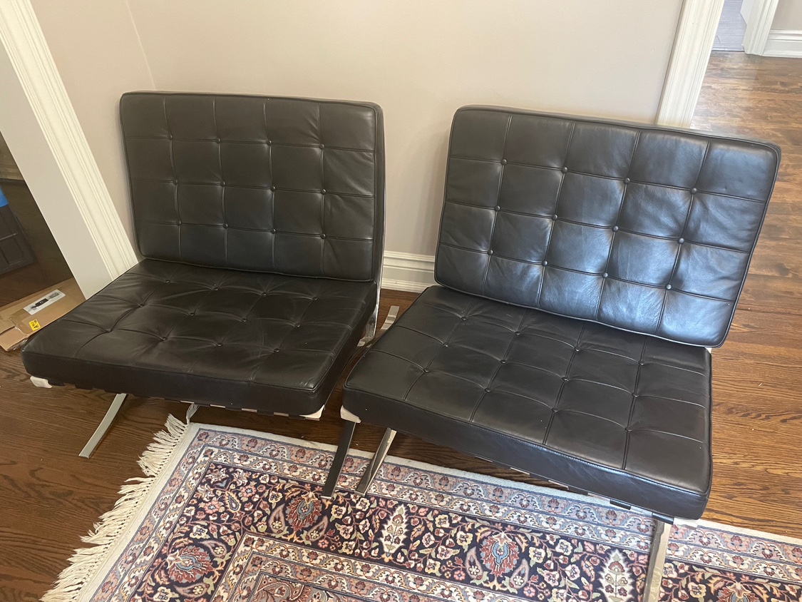 2 Vegan Leather Barcelona Chairs - photo 2