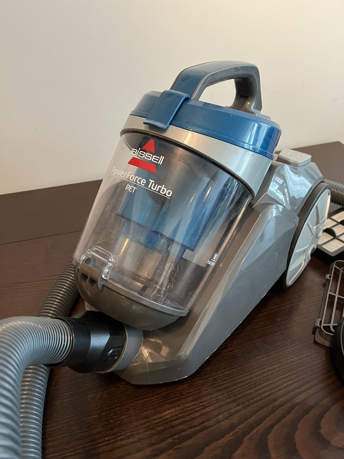 Bissell Vacuum Cleaner