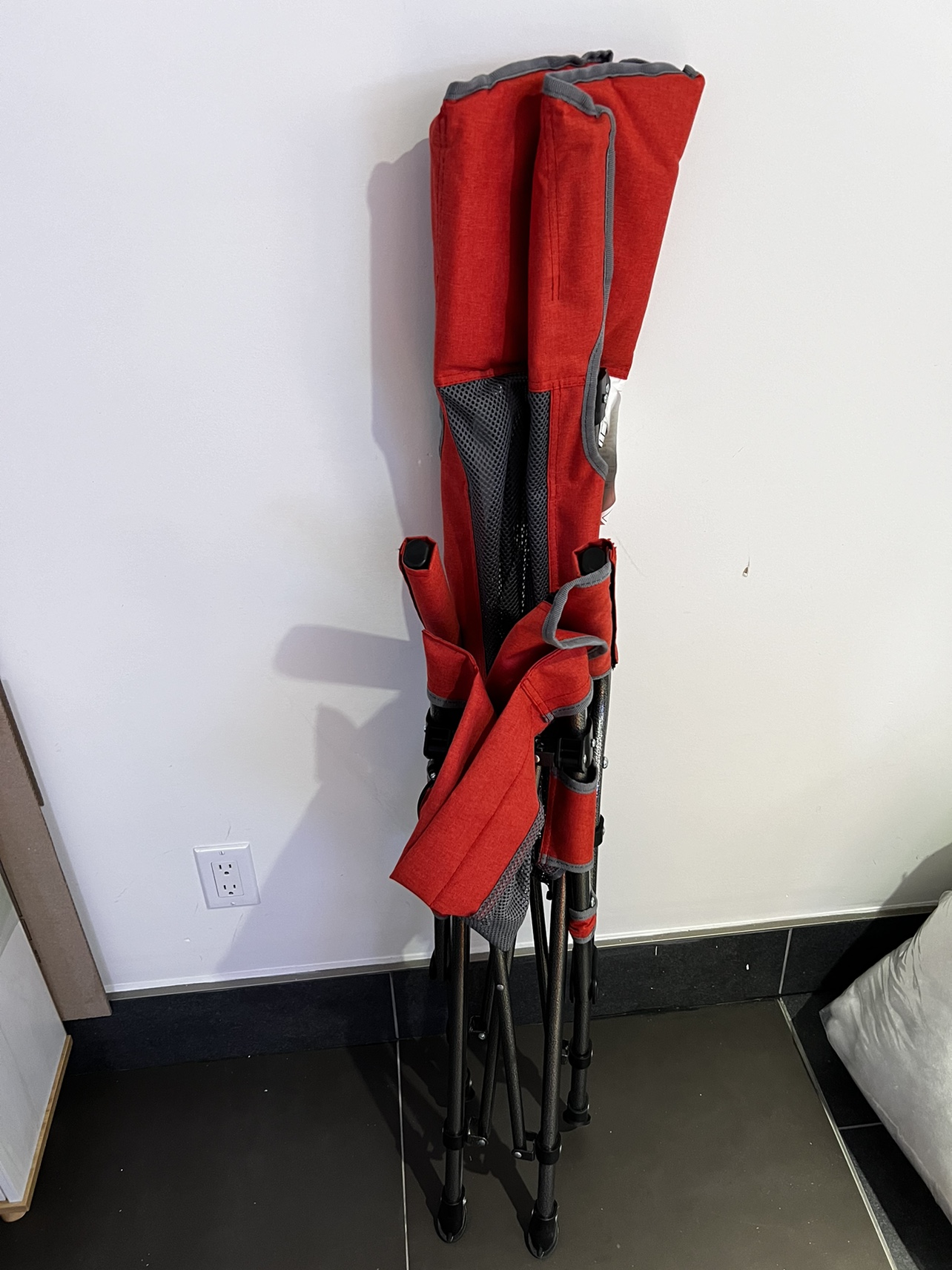 High back camp chair. Folding chair - photo 2