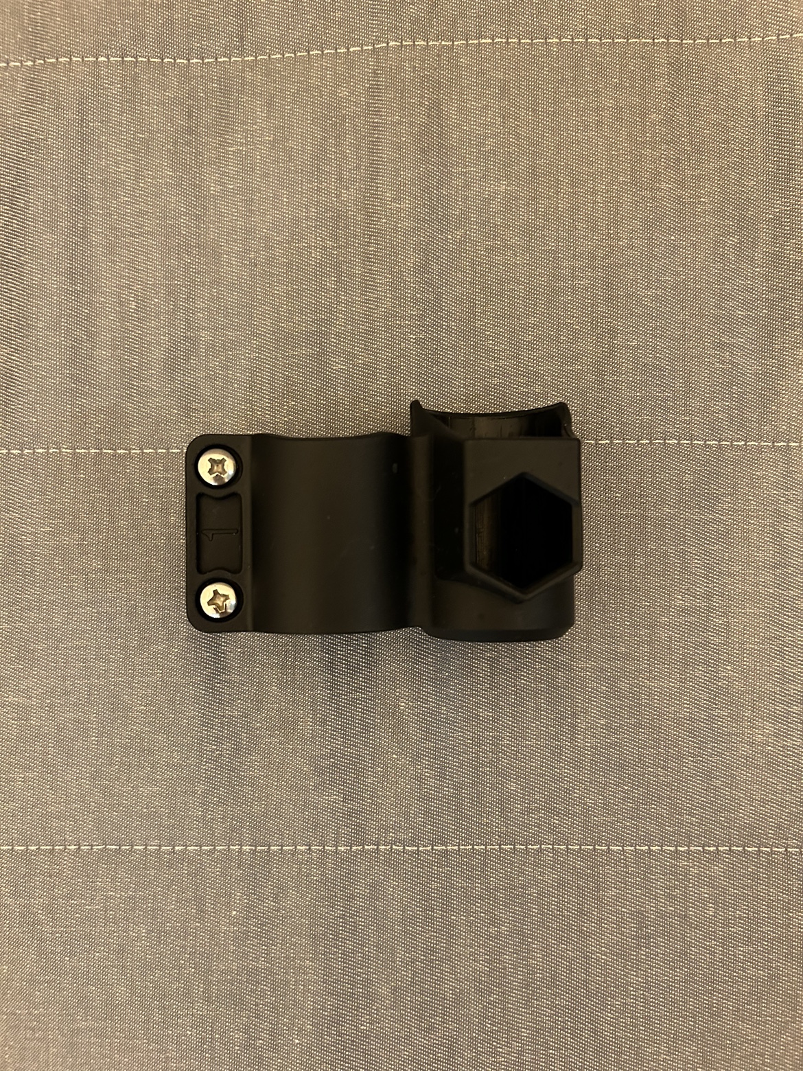 Bike lock mounting bracket