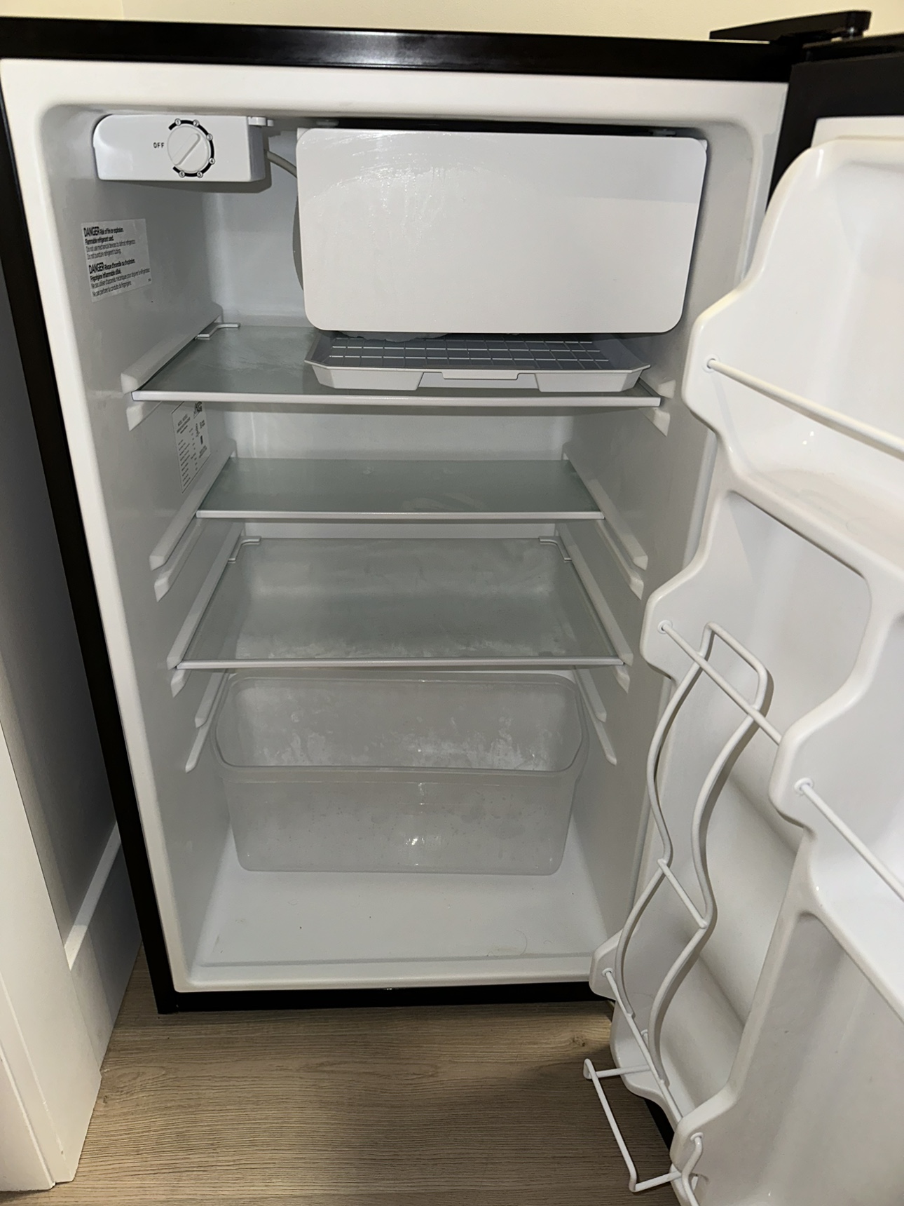 Arctica Mini Fridge 4.4 cu One-door compact - photo 2