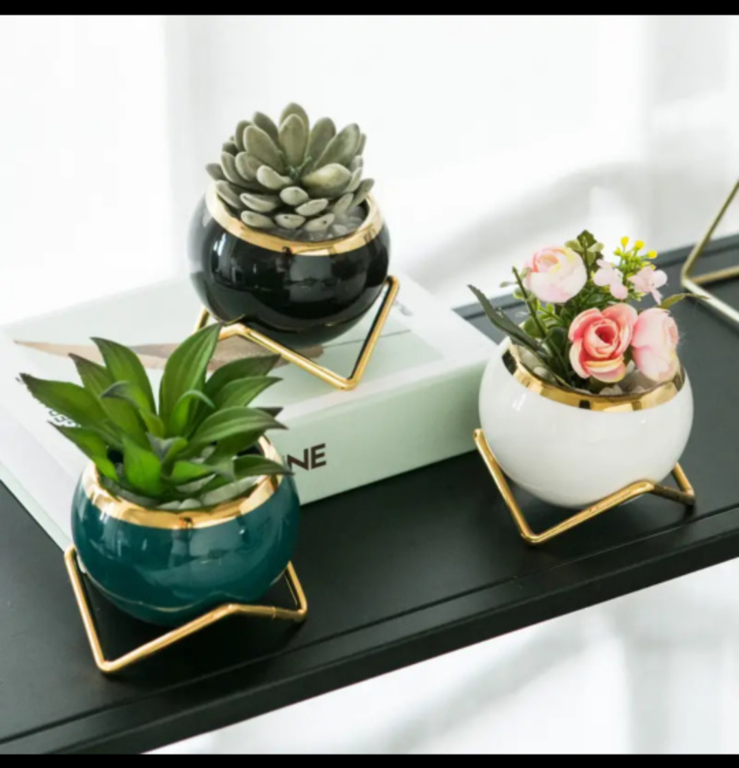 BNIB 3pcs/set Porcelain flower pots with golden brakets image indicator(5)