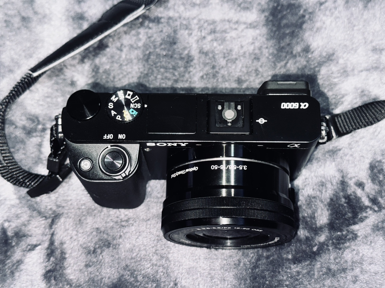 Sony A6000 mirrorless camera - photo 2