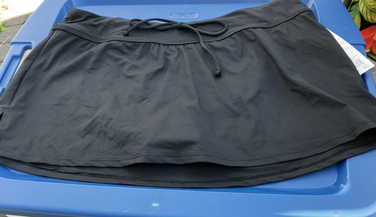 NWT Black swim skirt with UV protection size XL