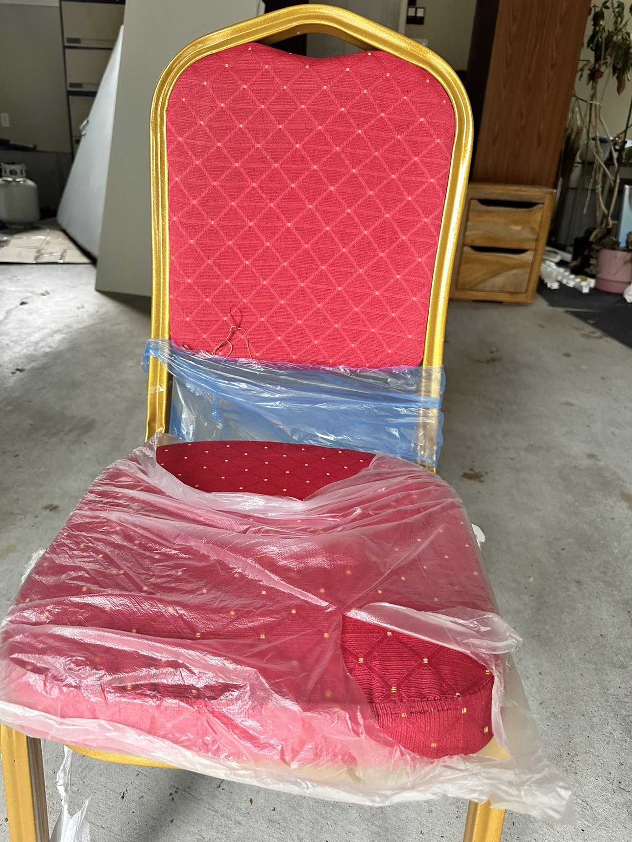 Church chairs, restaurants chairs and decor - photo 2
