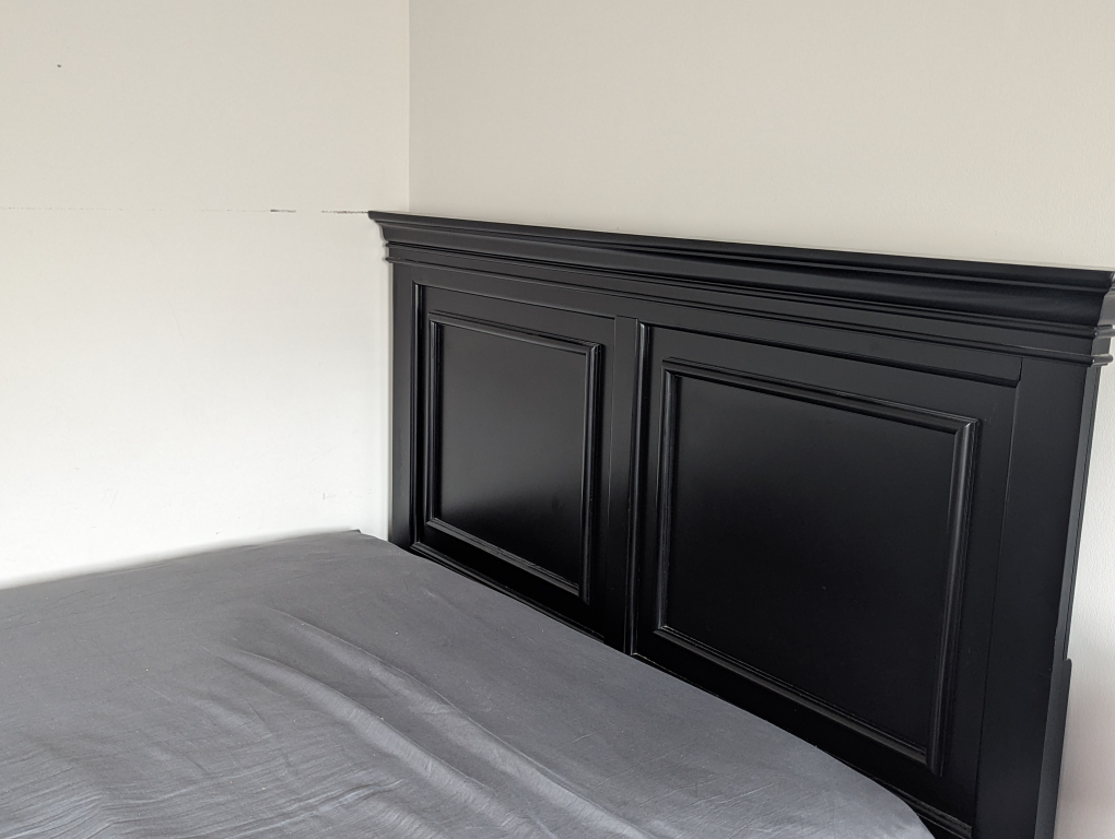 queen size bed frame - photo 2