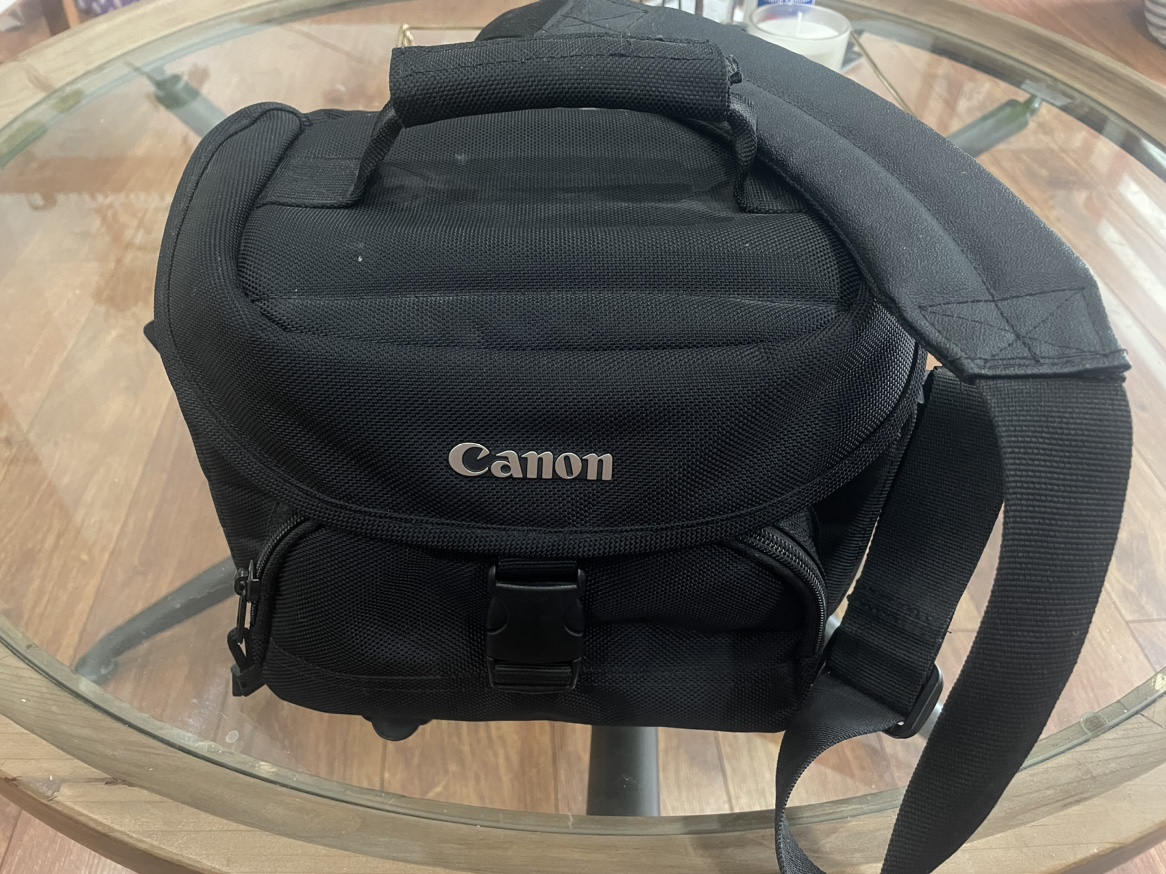 Canon Rebel T3i - photo 3