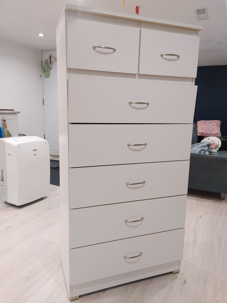 Dresser thumbnail