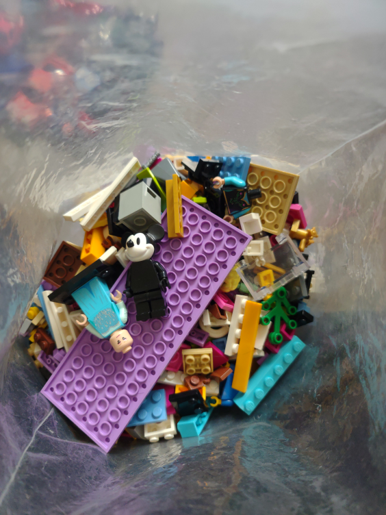 Lego, magnetic blocks, and toys image indicator(3)