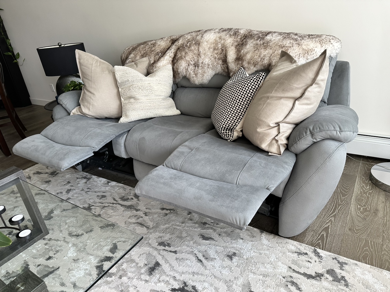 3 sitter Recliner couch - photo 2