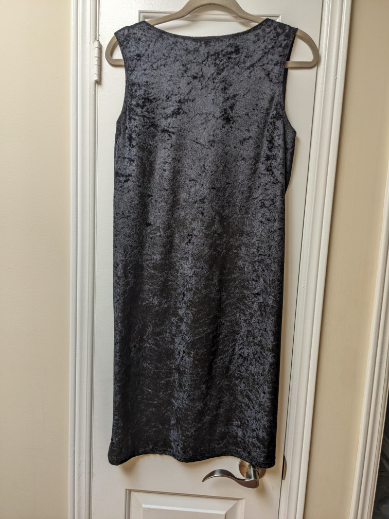 Simple Black Dress image indicator(3)