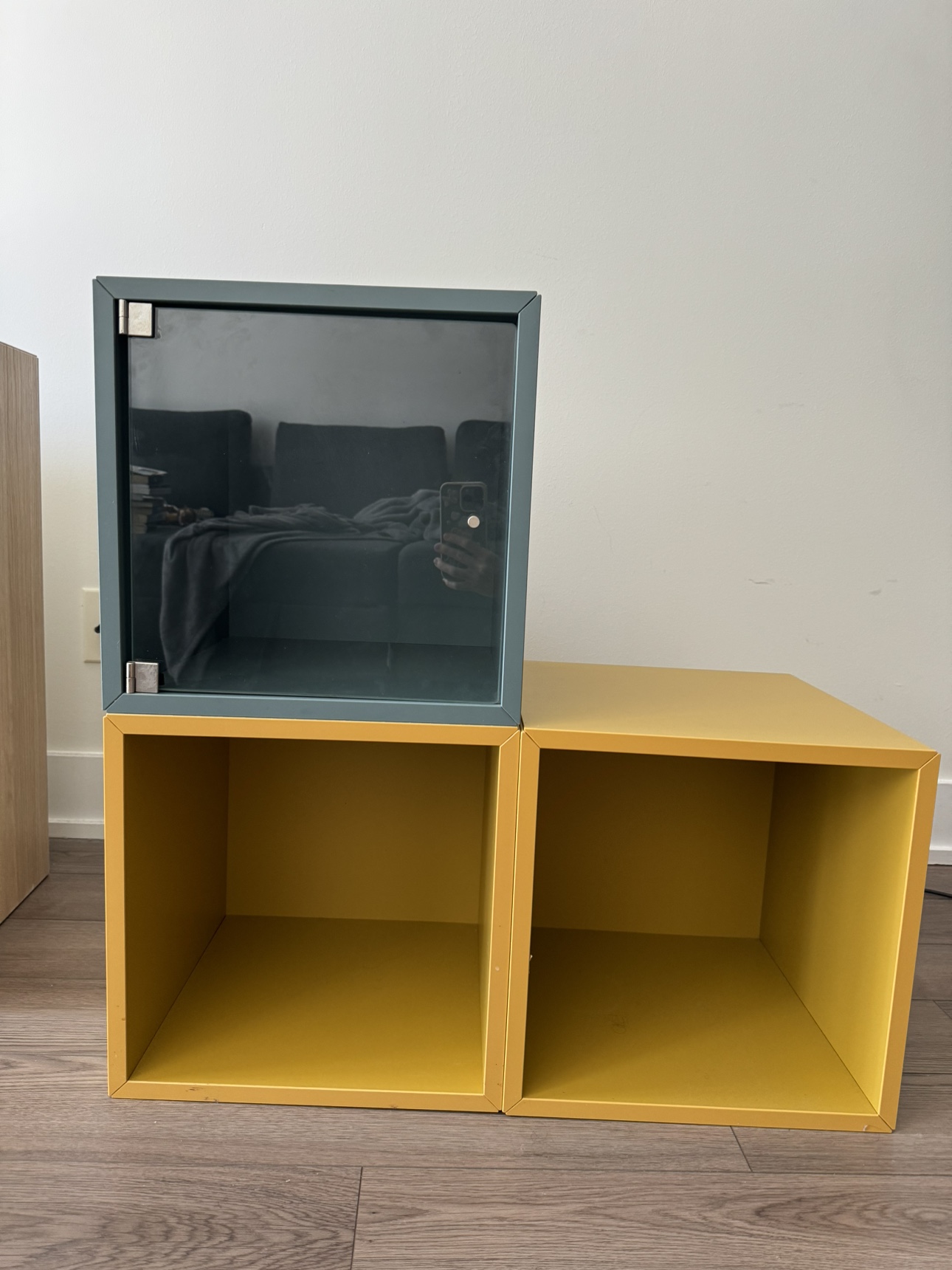 Cube book shelf