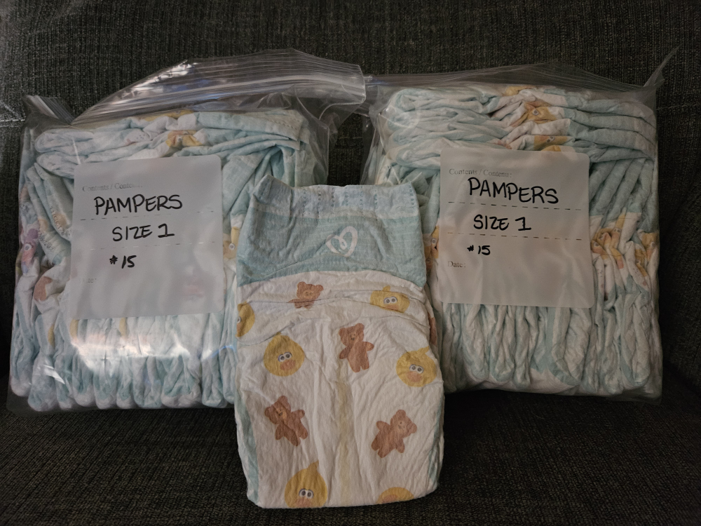 huggies and pampers diapers