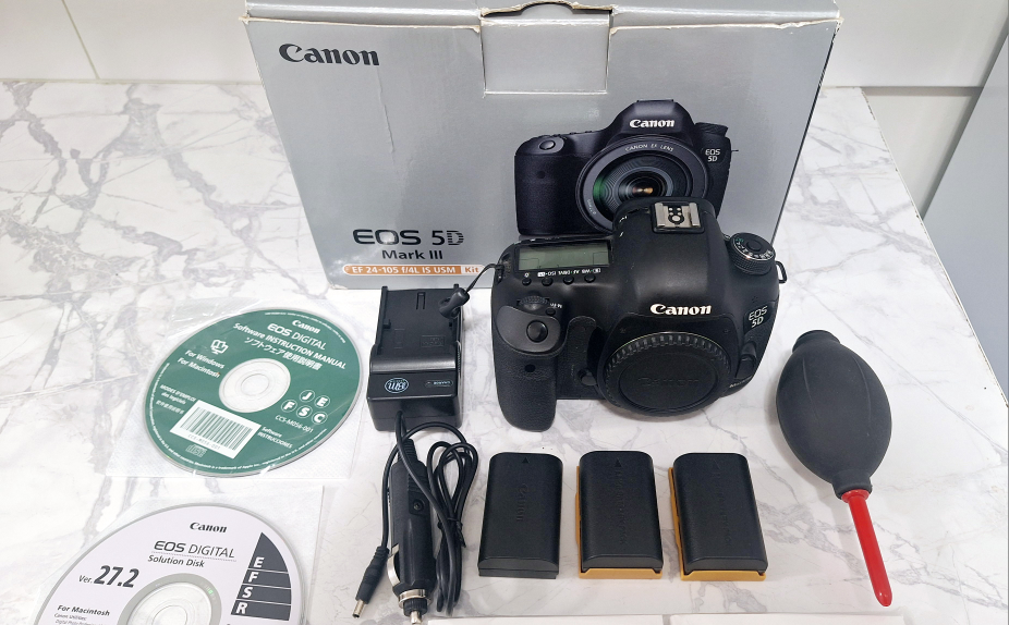 Canon EOS 5D Mark III - photo 2