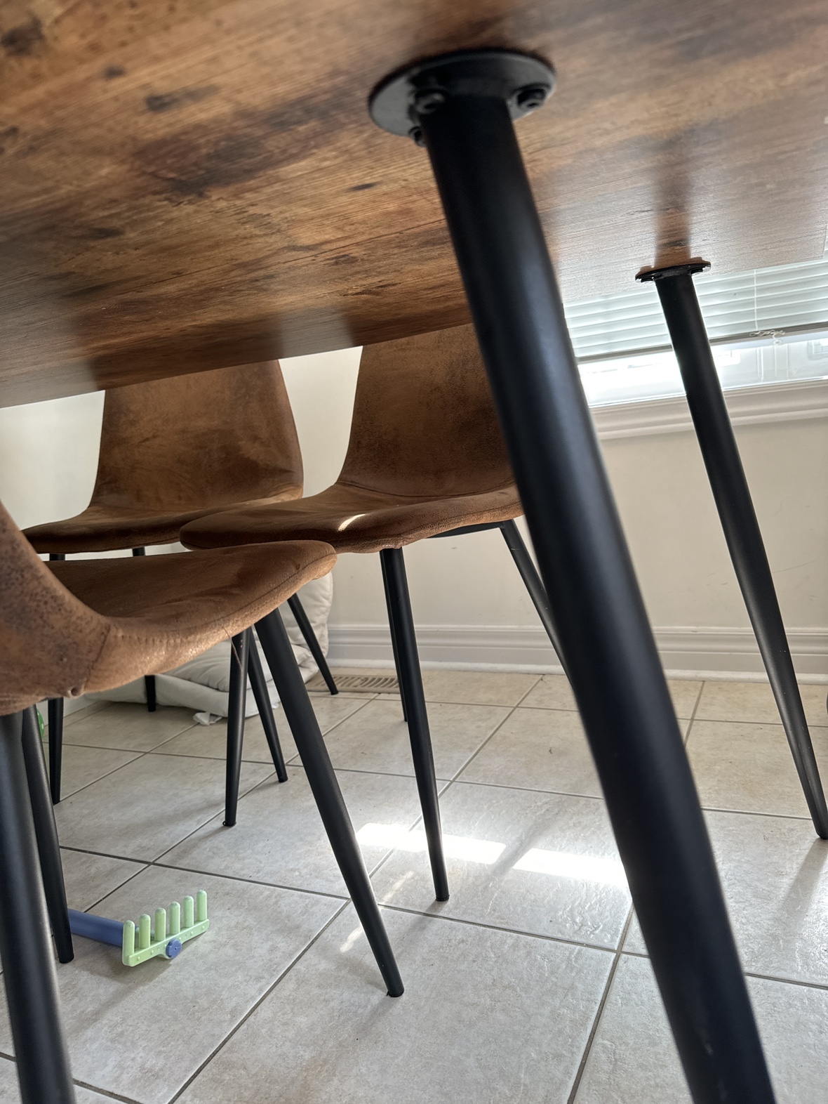 Dinning table and chairs