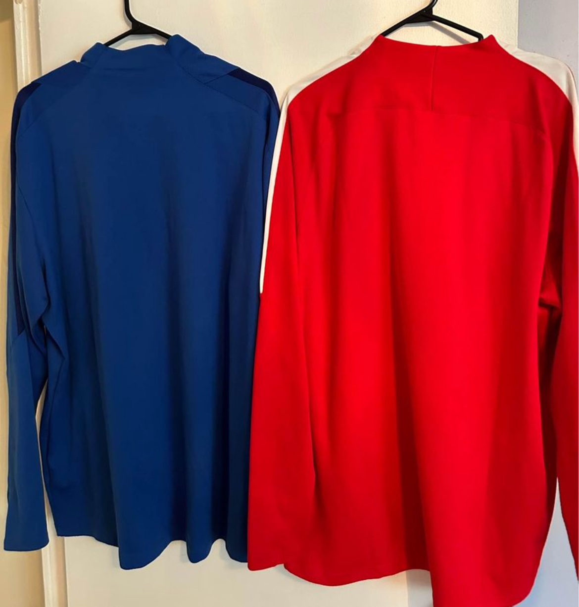 2 Nike quarter zip tops xxl slim fit image indicator(2)