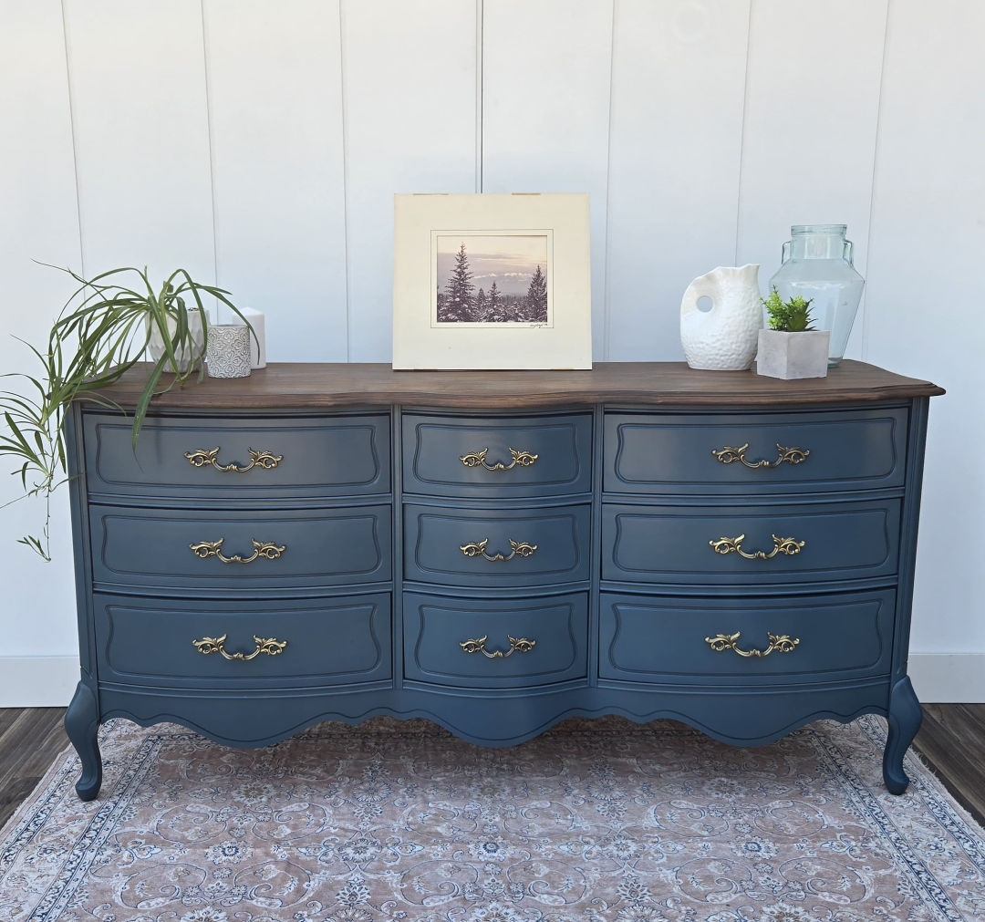 Refinished French Provincial Dresser - photo 3