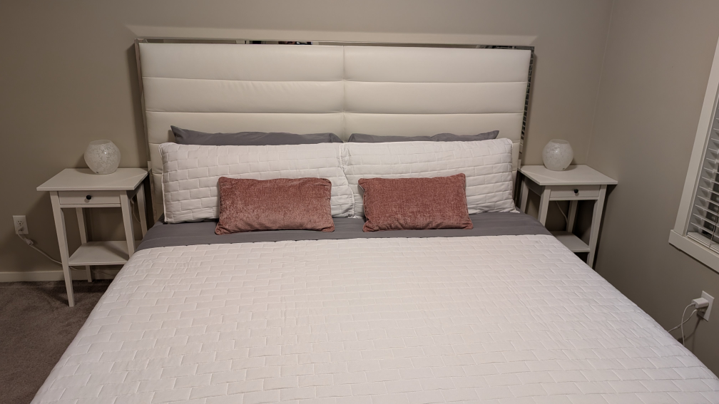 King size bed - photo 2