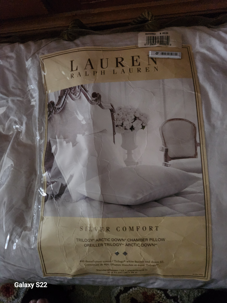 Ralph Lauren sleeping pillow - photo 3