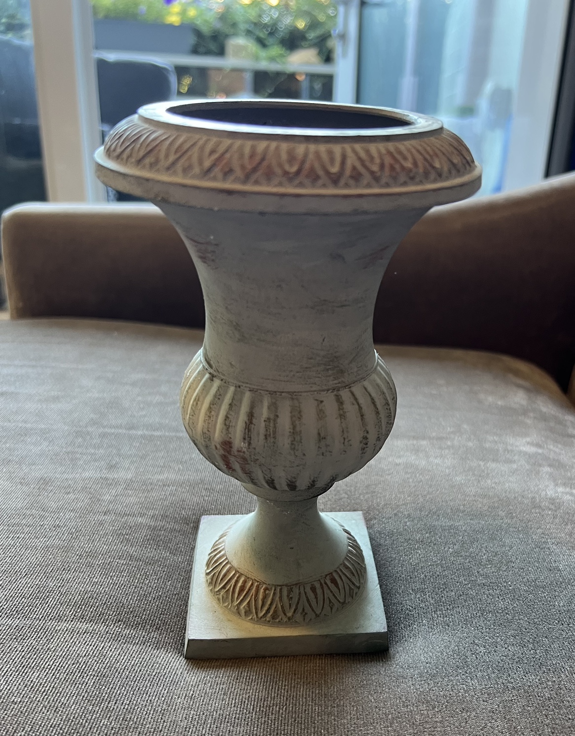 🎉 Sage Green Metal Urn X 2 thumbnail