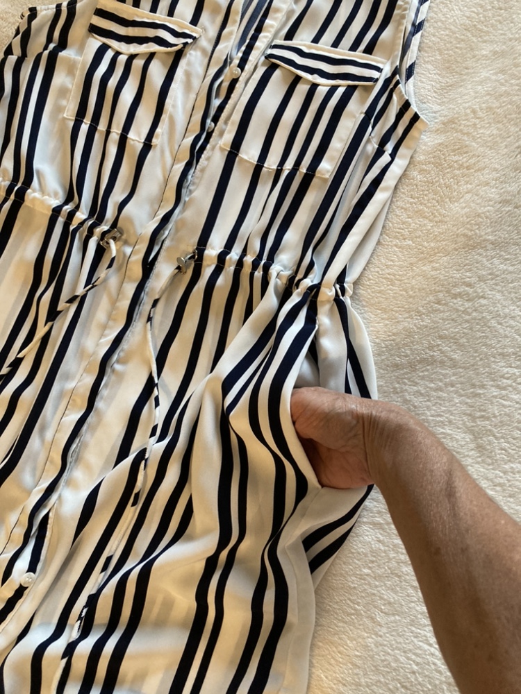 Pretty dress thumbnail