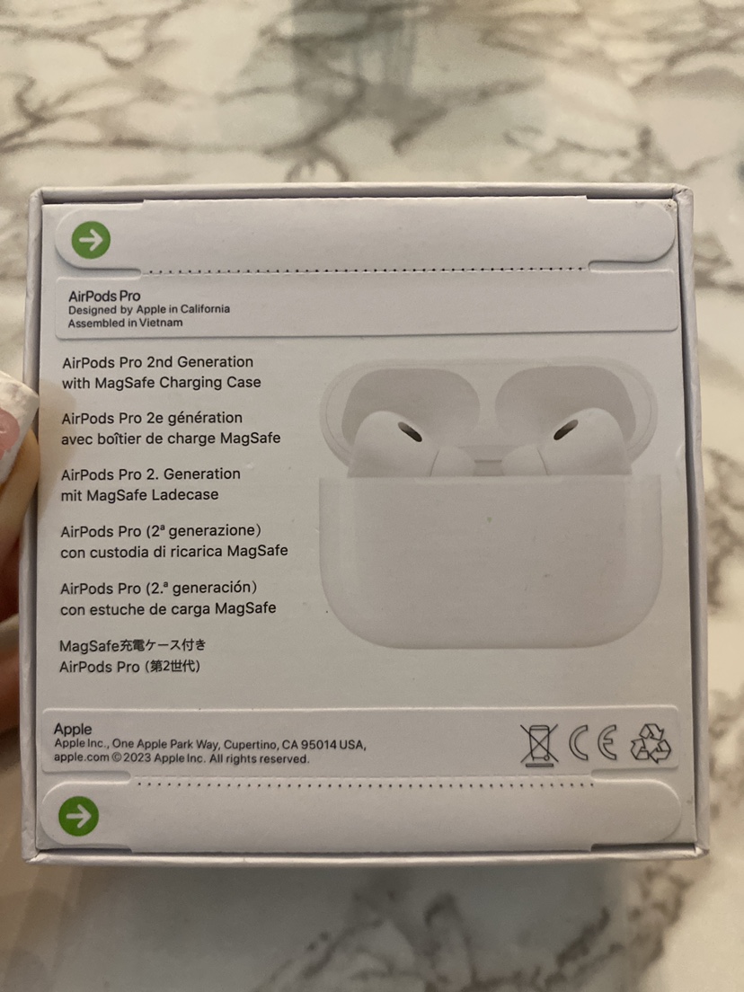 Airpods Pro 2nd Gen - photo 2