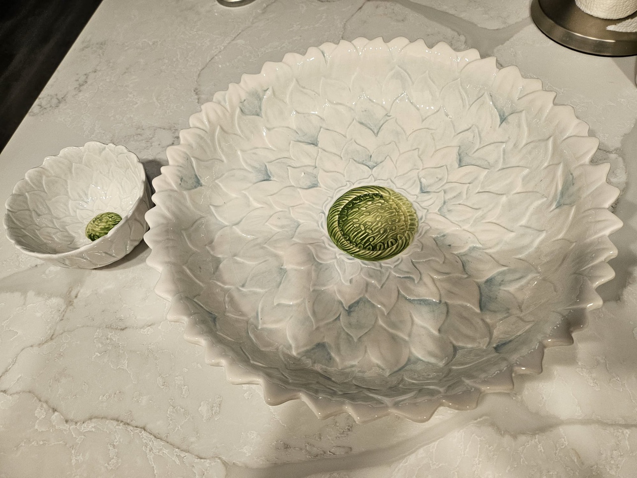 New Mikasa Chip & Dip 2 piece set image indicator(5)