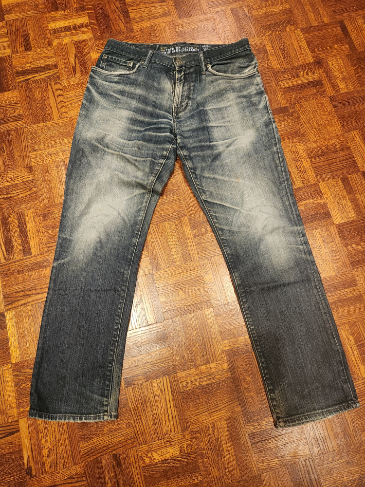 Men's Old Navy premium slim-straight Jeans 32x32