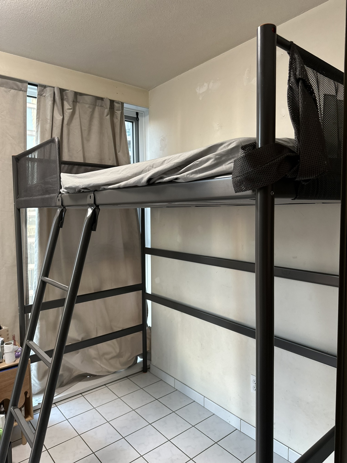 IKEA TUFFING - Twin Loft bed + mattress