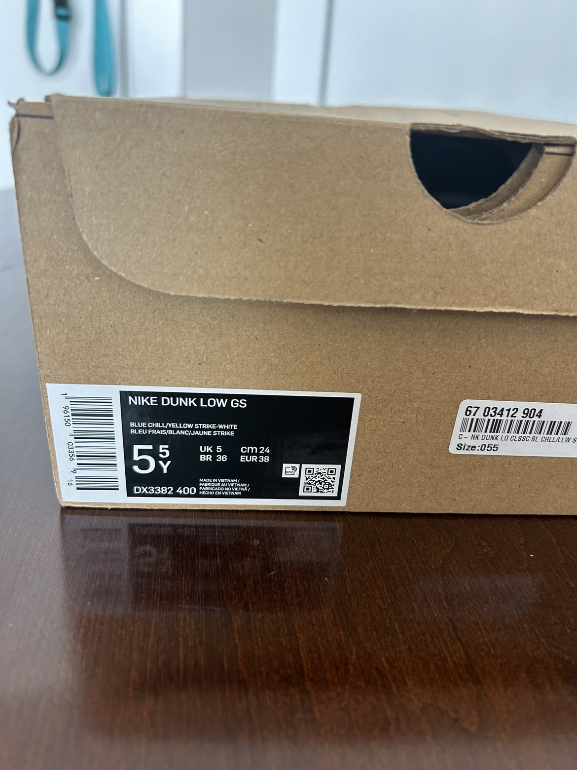 Nike Dunks - low image indicator(2)