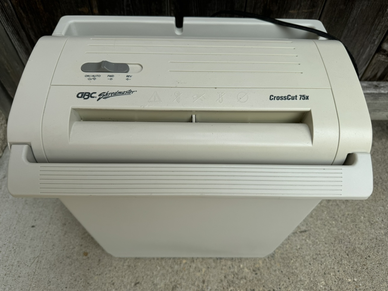 crosscut paper shredder