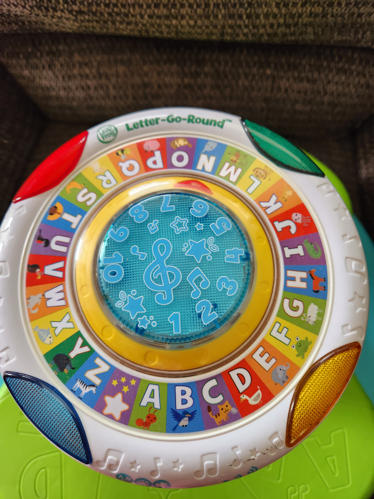 Leap Frog Letter go Round