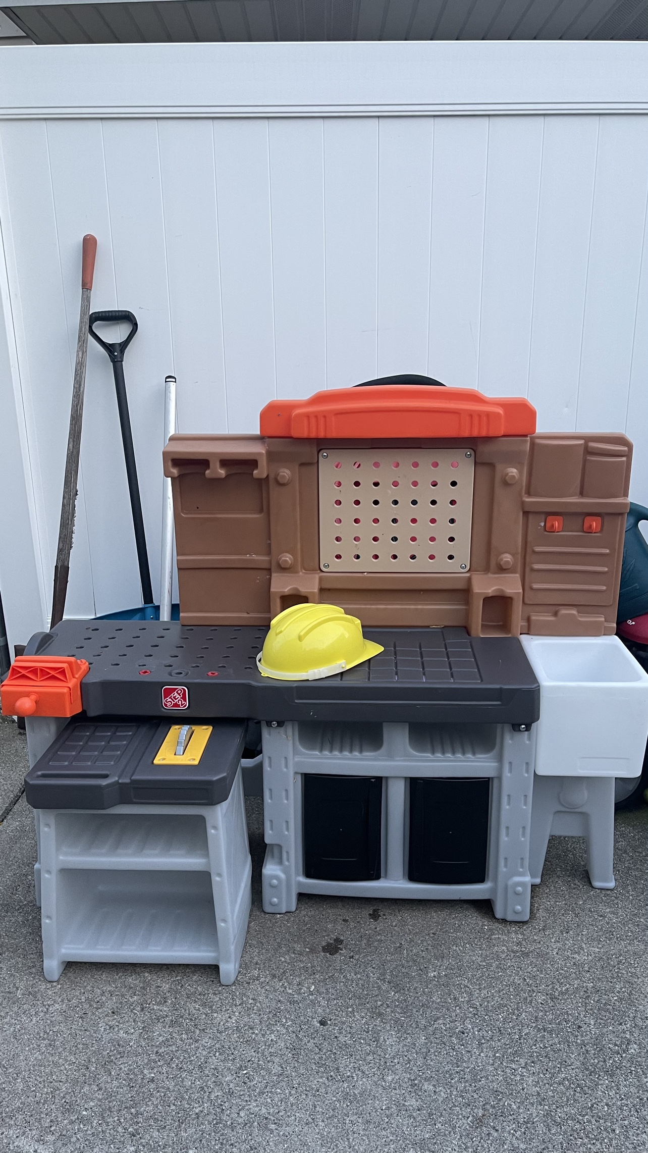 Little Tikes workshop ( no tool) - photo 3