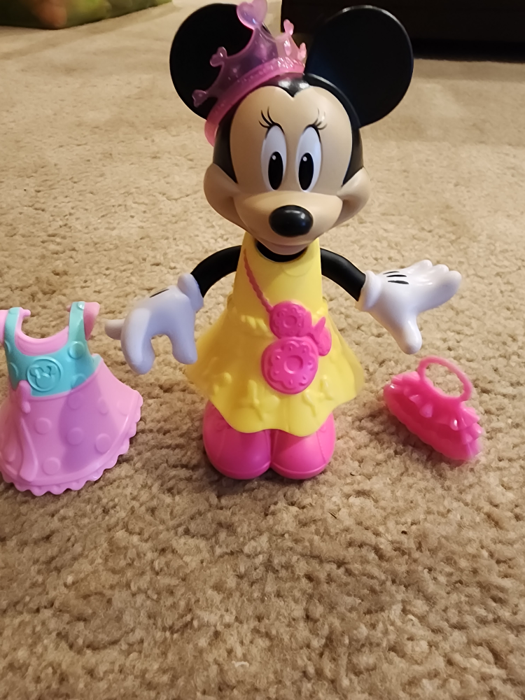 Dress up minnie