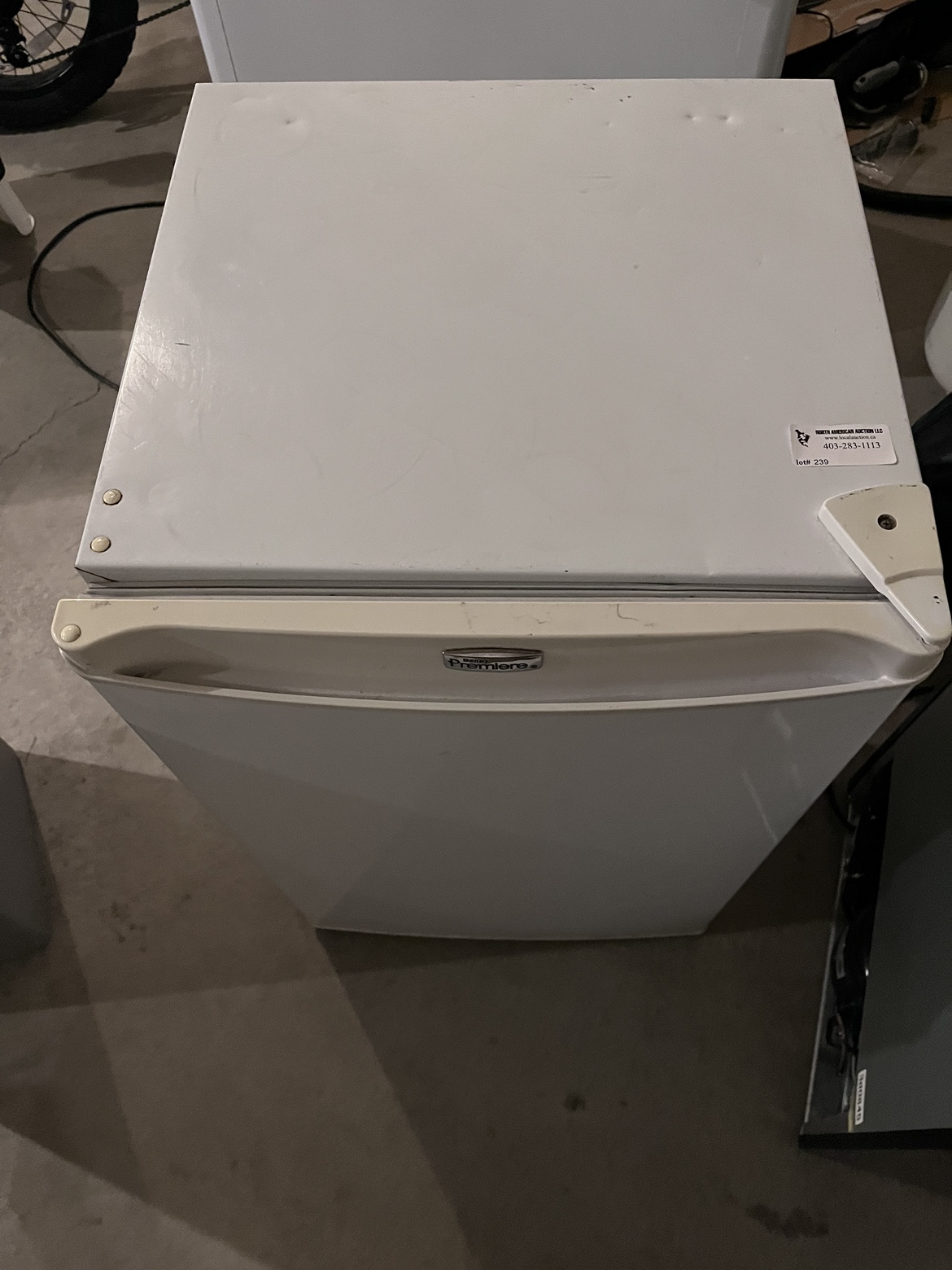 Mini fridge