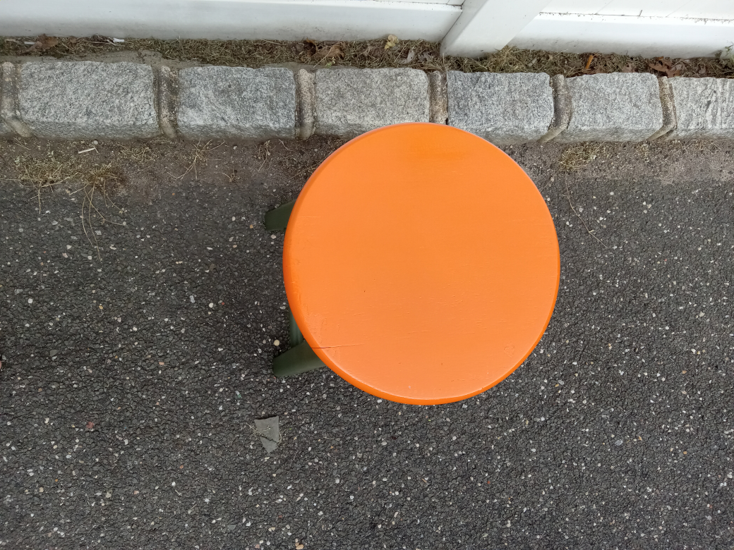 wooden stool - photo 3