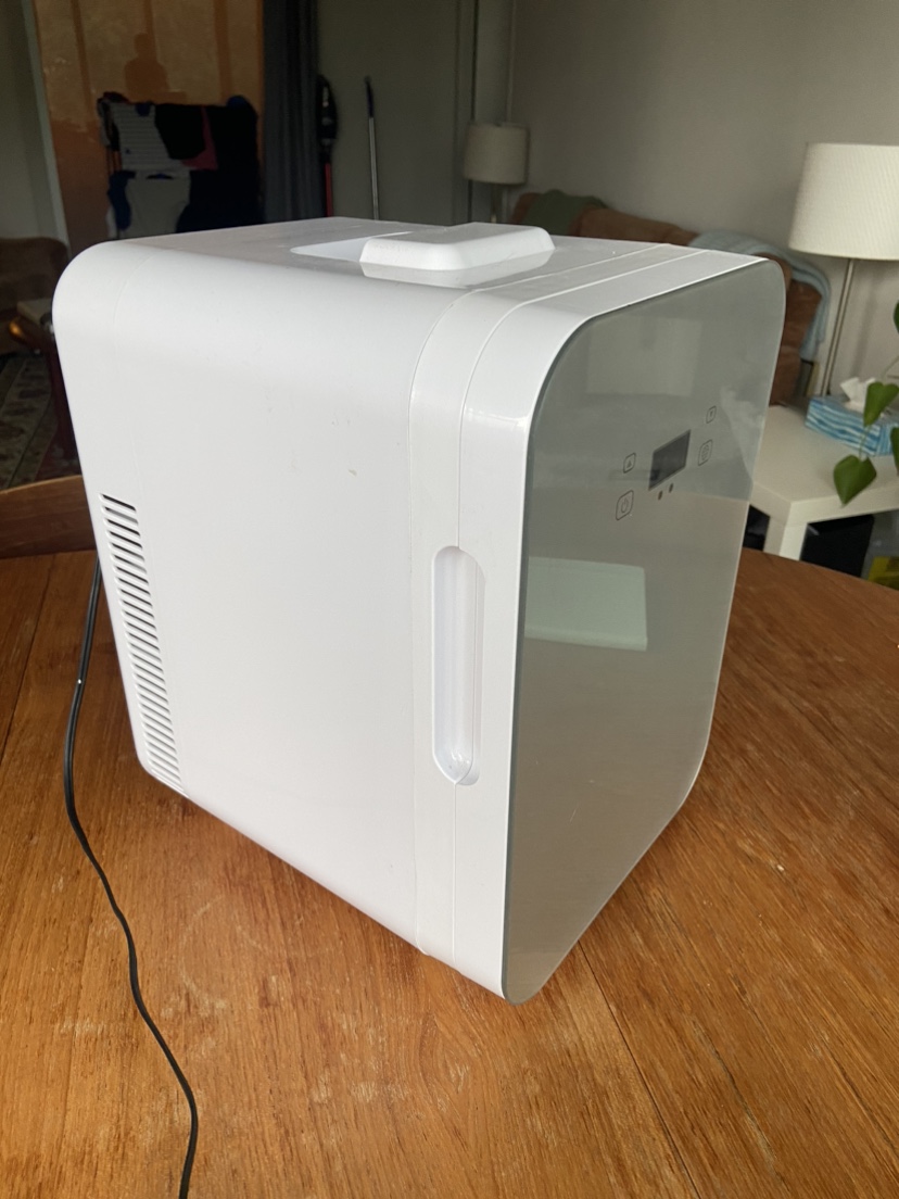 Mini Fridge - photo 3