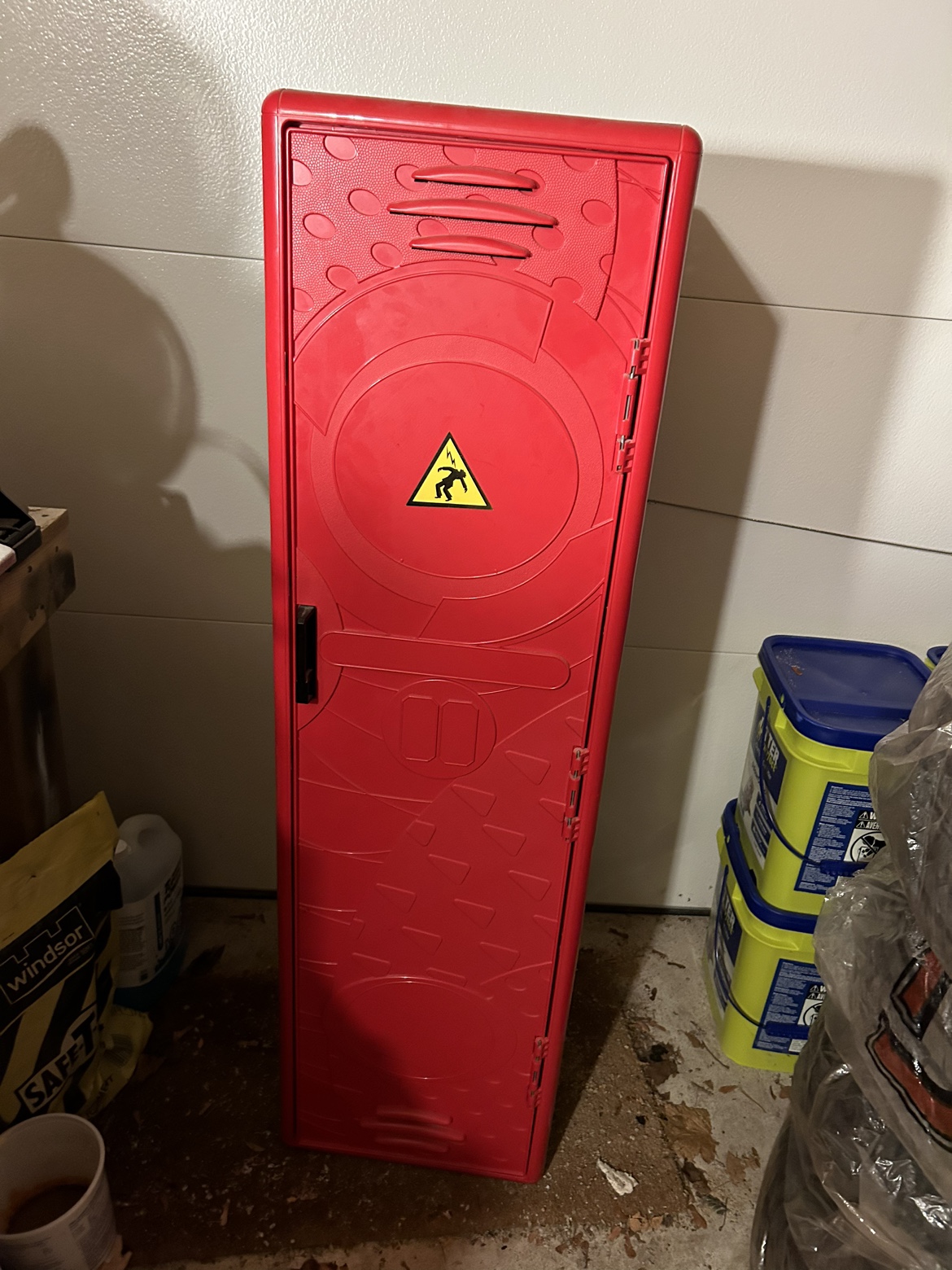 Plastic locker