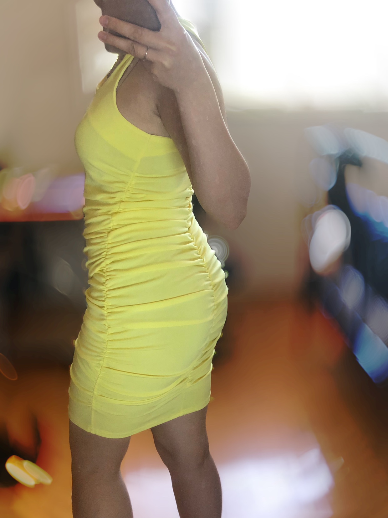 Yellow DRESS image indicator(2)