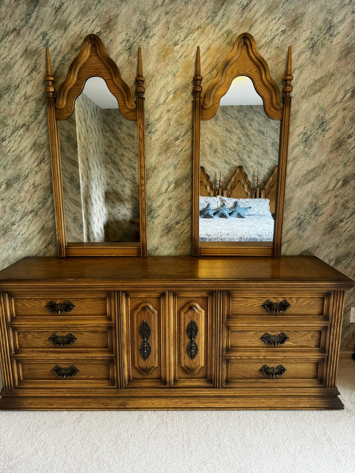 Bedroom suite - photo 2