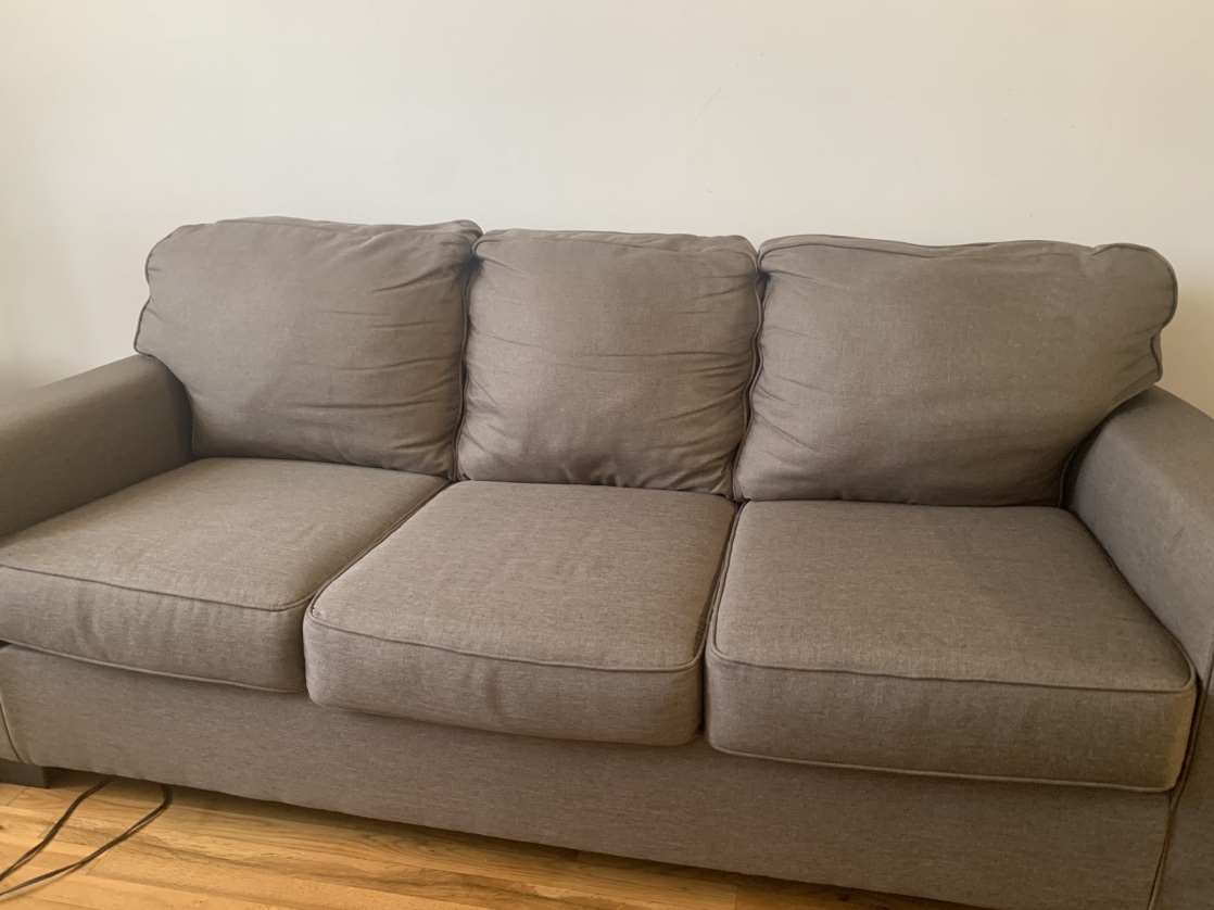 Couch and accent chair set