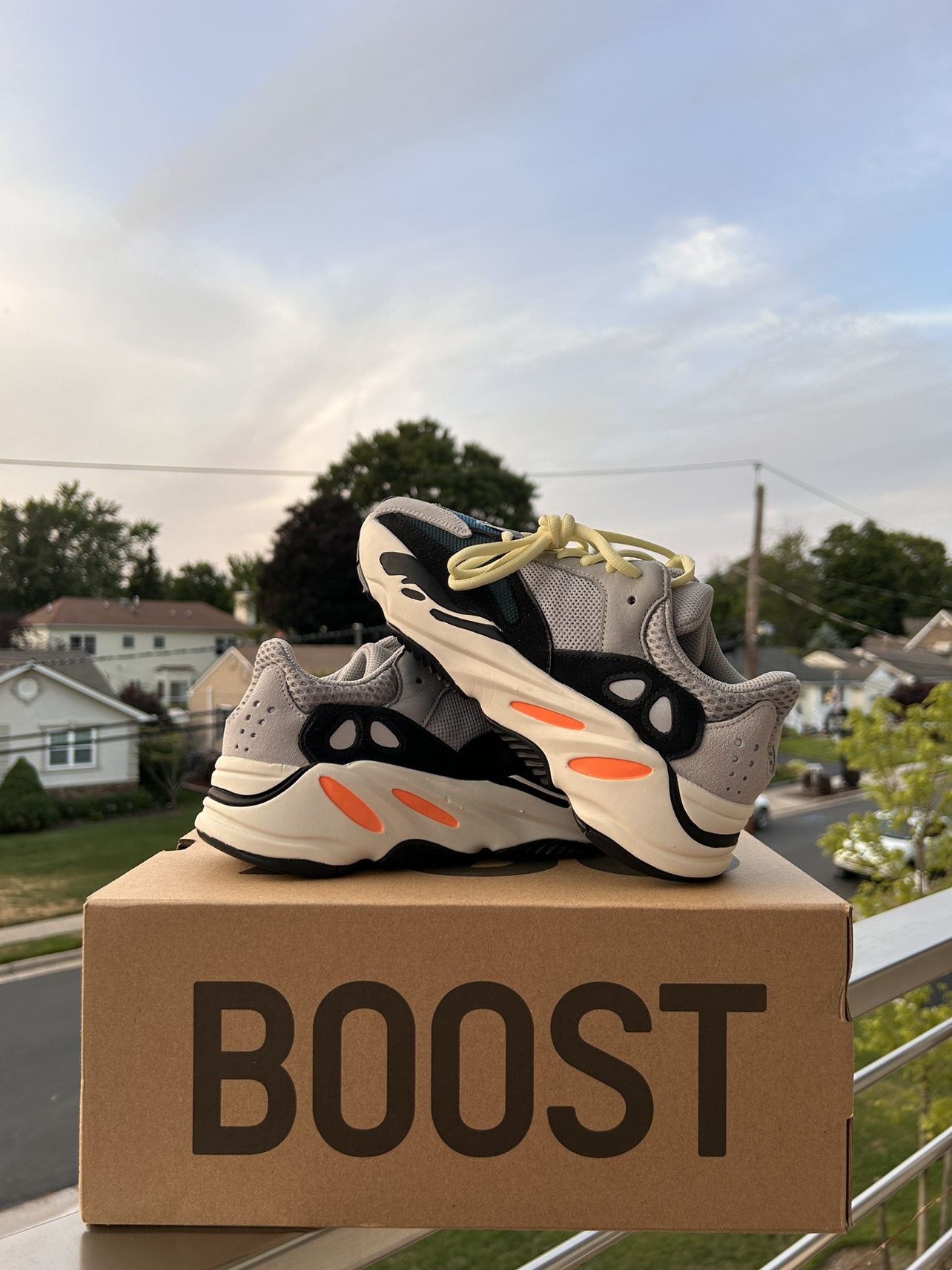 Yeezy 700 Waverunner - photo 4