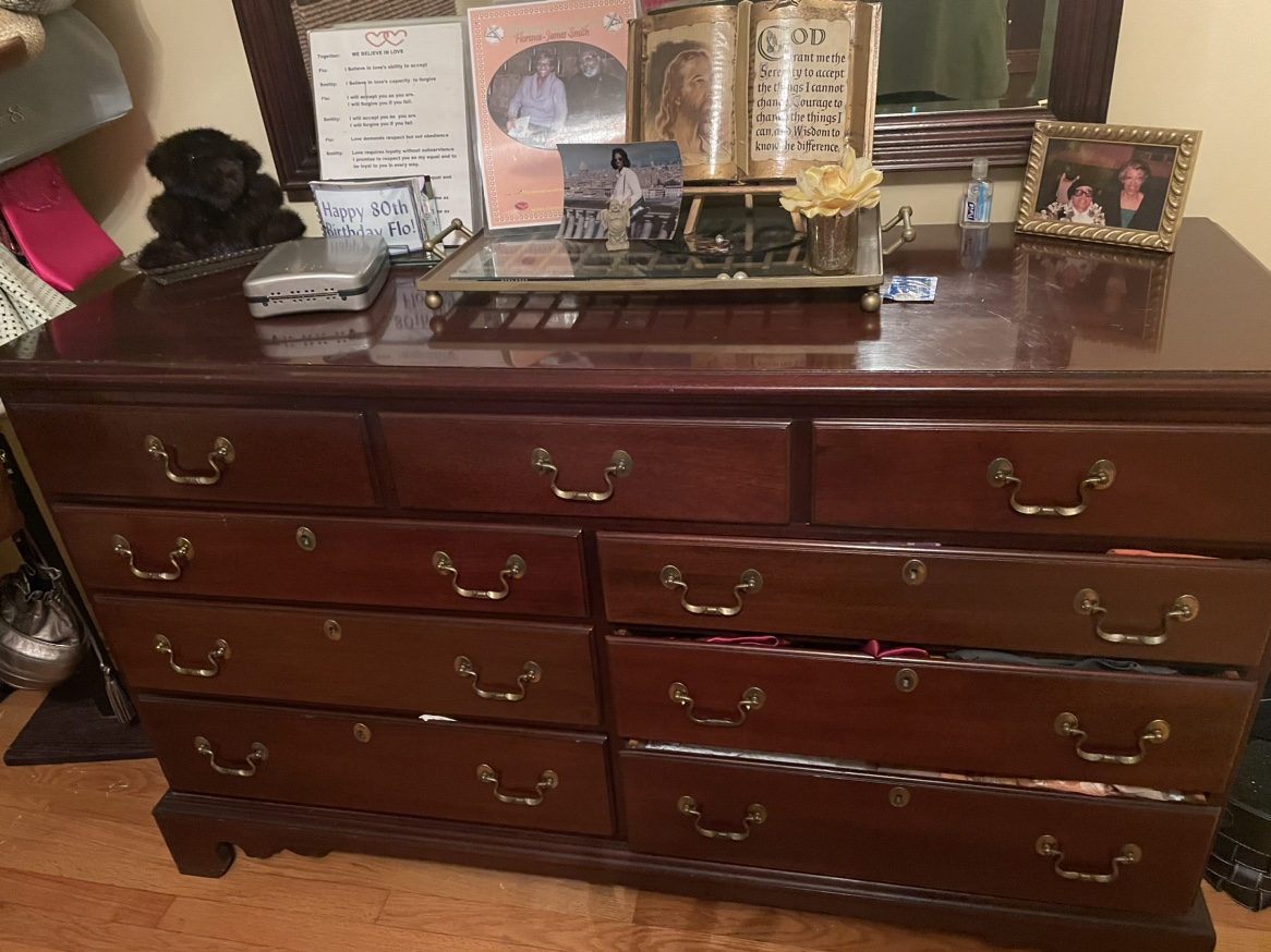 Antique dresser - photo 5