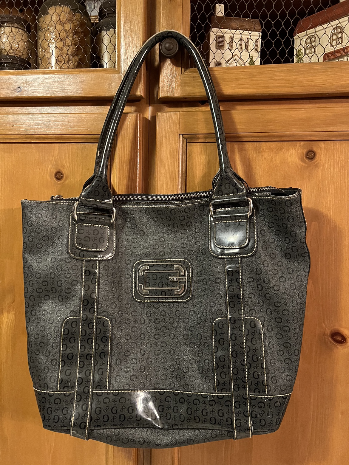 Purses and wallets. image indicator(7)