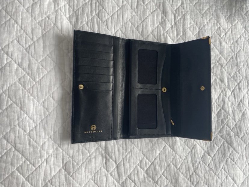 Metrocity leather wallet image indicator(3)