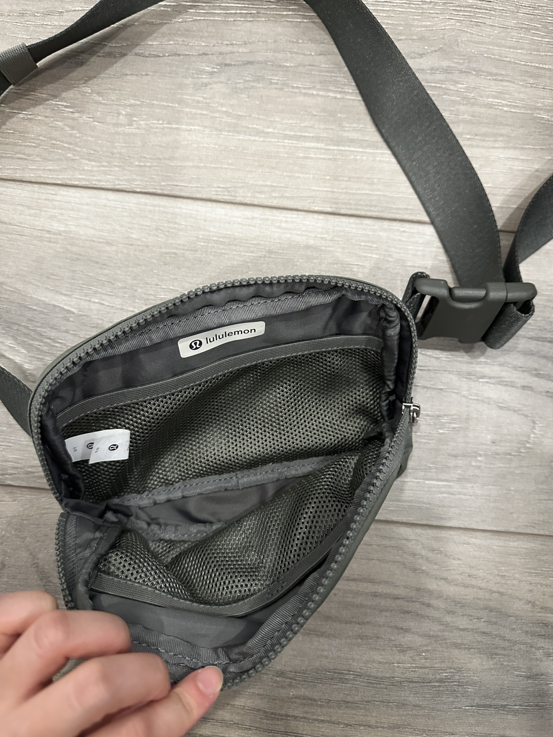 Lululemon everywhere belt bag 1L - photo 2